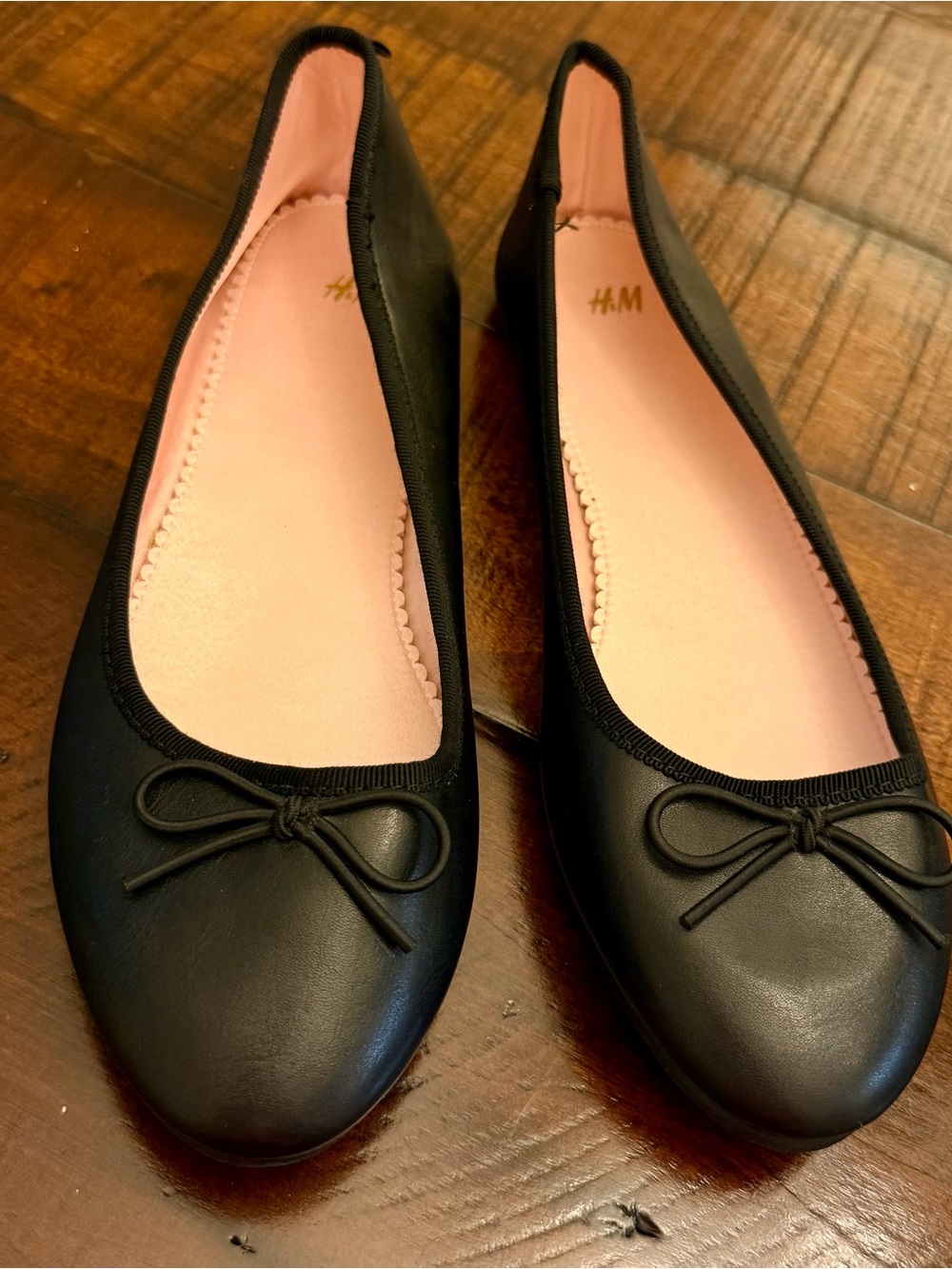 H&M Black Ballet Flats with Pink Insole and Bow